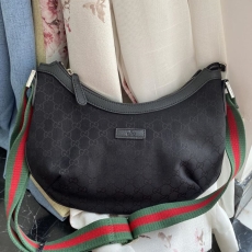 Gucci Hobo Bags